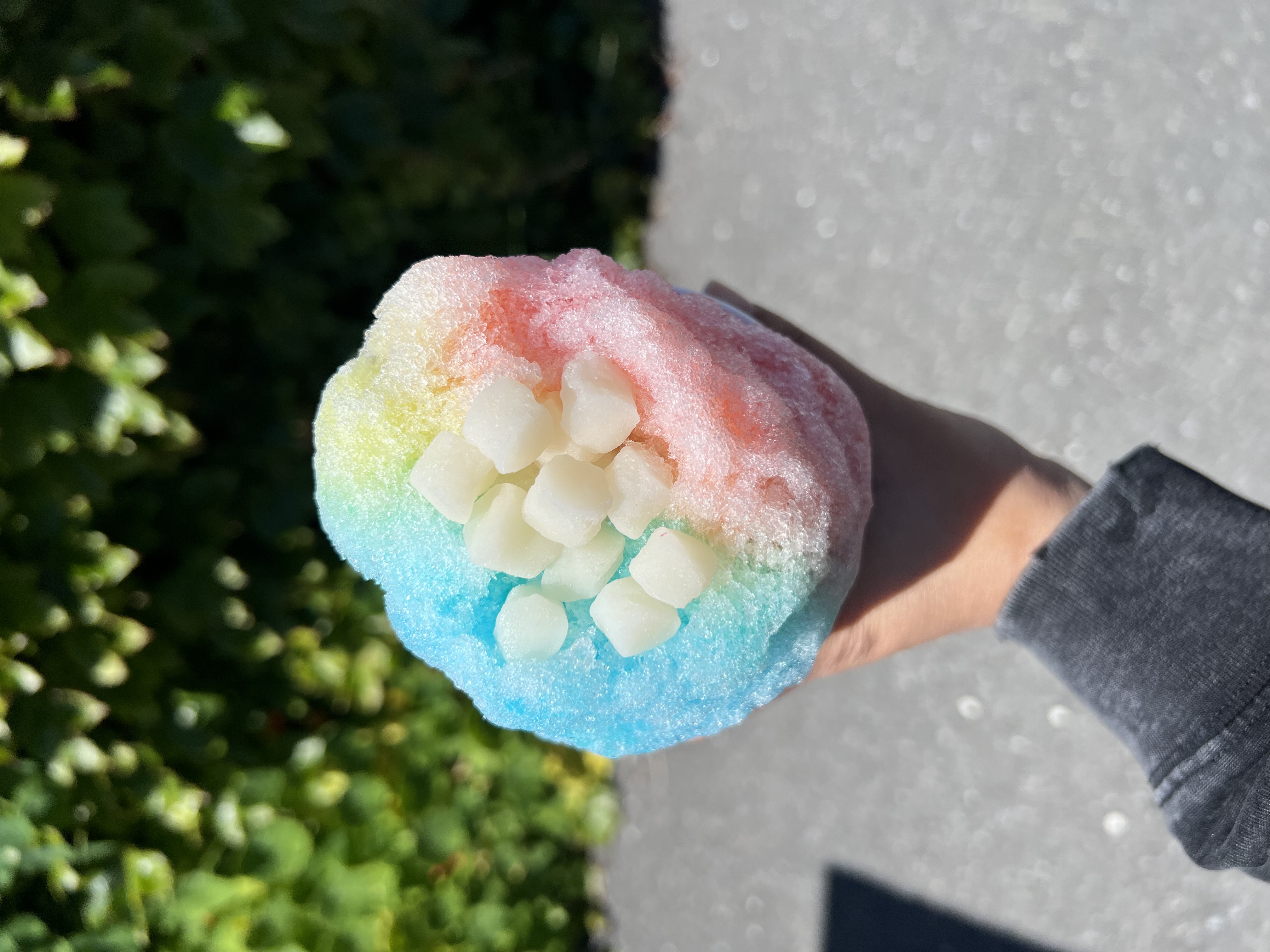Rainbow shave ice with mini mochis